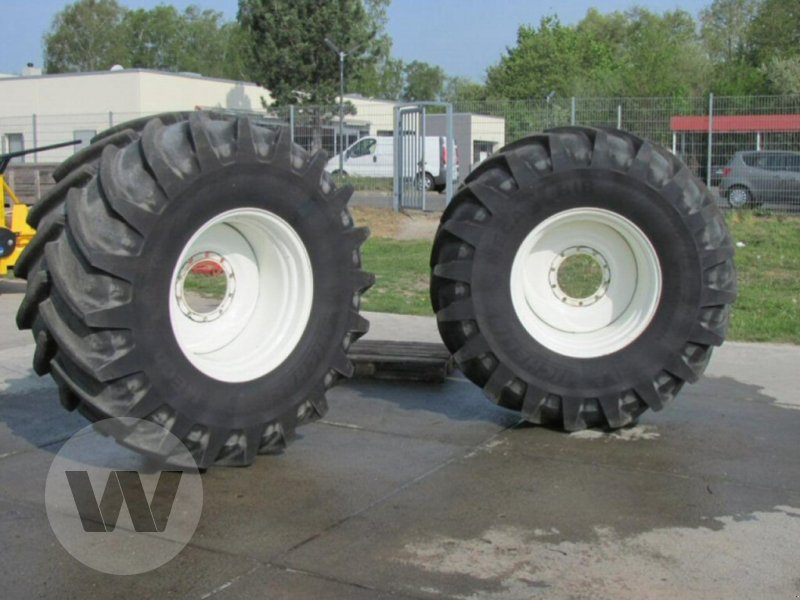 Bild New Holland Radsatz 800/65 R32