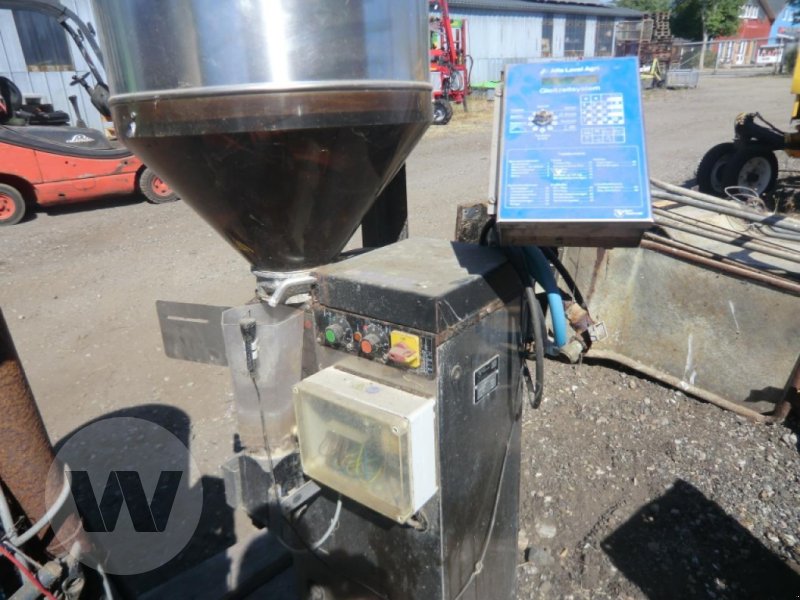 Bild Alfa Laval Stand-Alone Kälberfutterautoma